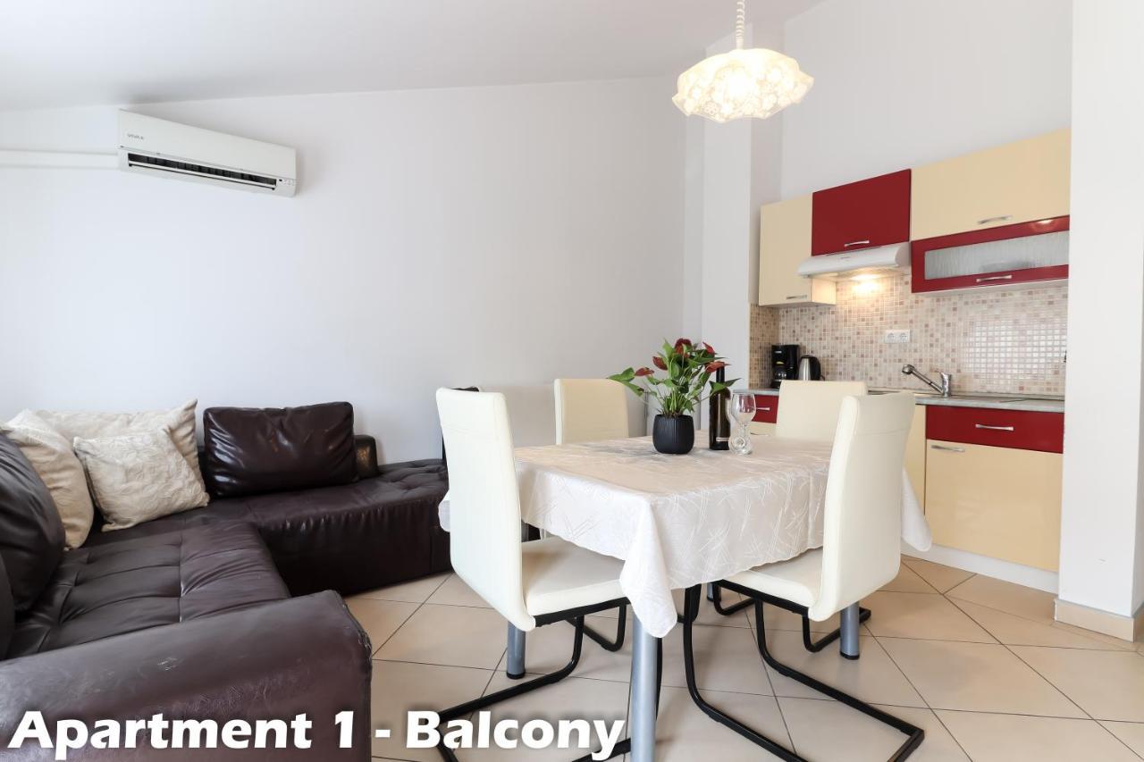 Apartments Juric Vrsar Bagian luar foto