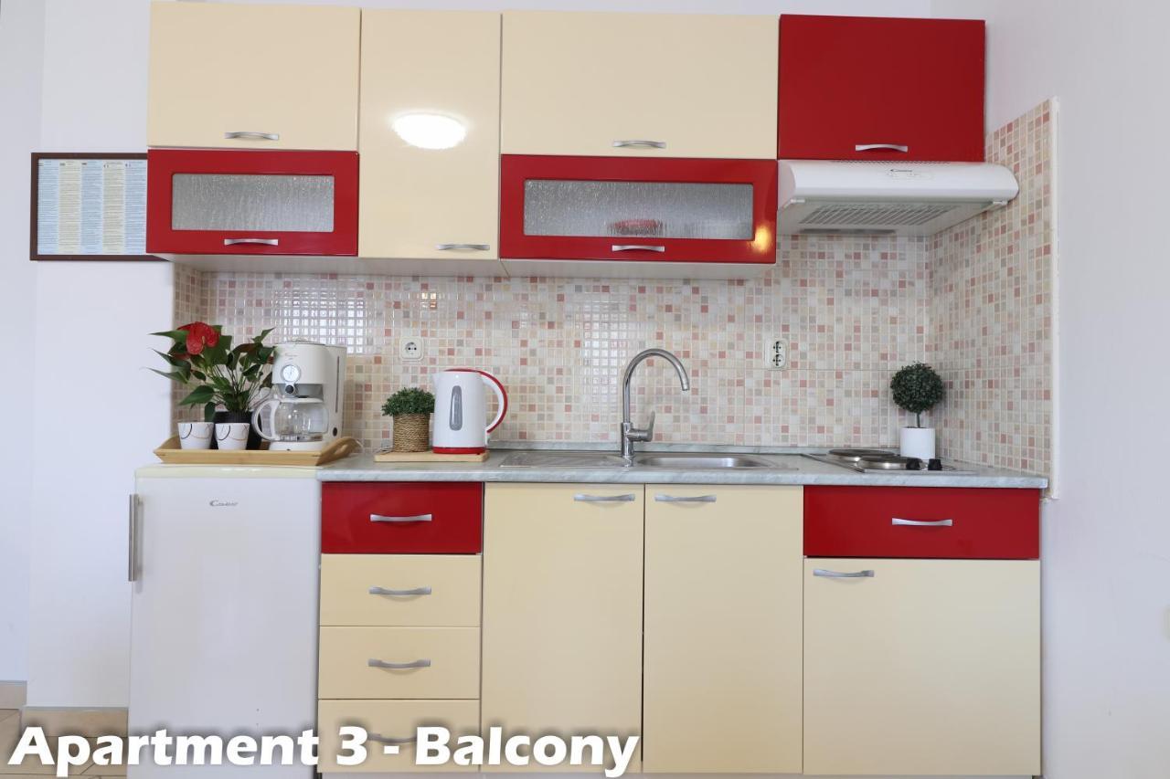 Apartments Juric Vrsar Bagian luar foto