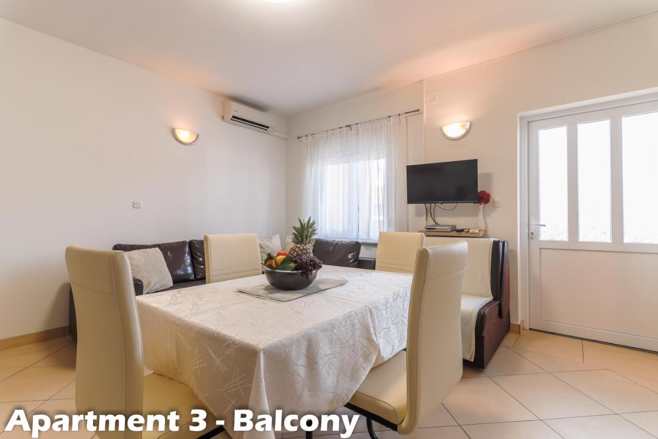 Apartments Juric Vrsar Bagian luar foto