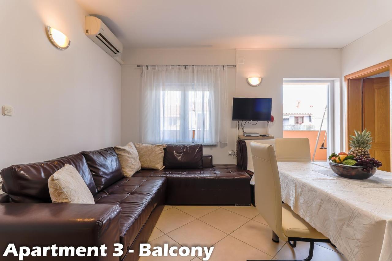 Apartments Juric Vrsar Bagian luar foto