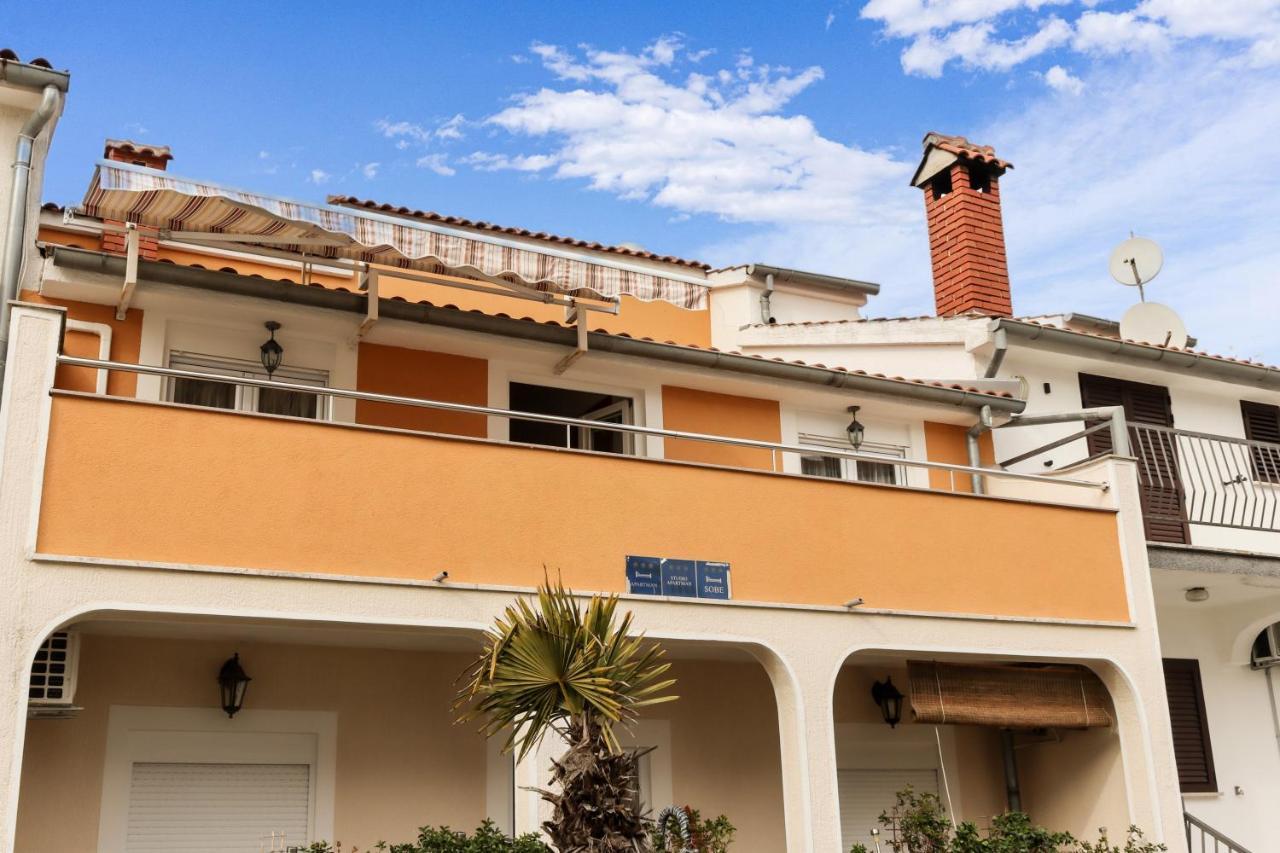Apartments Juric Vrsar Bagian luar foto