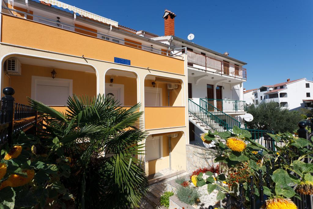 Apartments Juric Vrsar Bagian luar foto